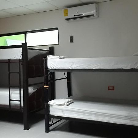 Hostel Mundo Maya Cancún Esterno foto